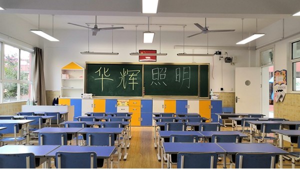 中小学生近视率超五成，教室照明有不可推卸的责任